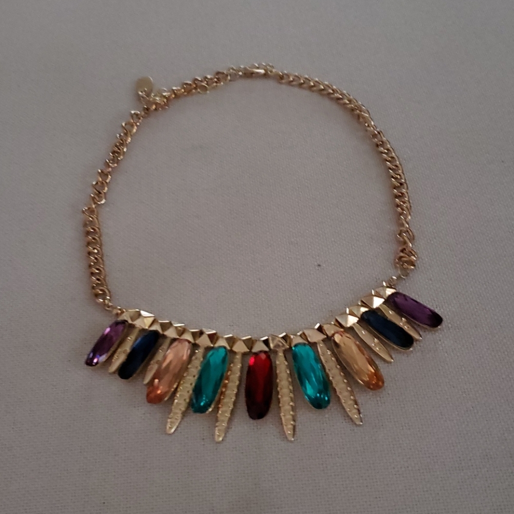 Necklace with adjustable chain